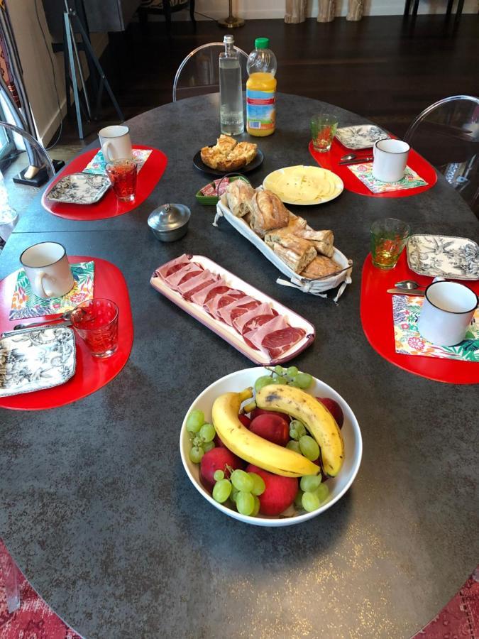 Chez Cathy Et Leo Bed & Breakfast ดีน็อง ภายนอก รูปภาพ